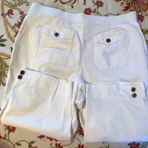 White capris, 18W, Croft & Barrow